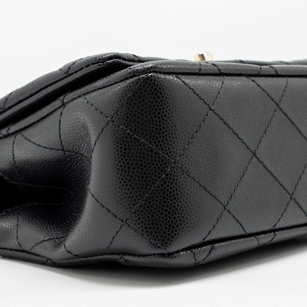 CHANEL 25S MINI COCO CRUSH HANDLE BAG CAVIAR BLACK LGHW (MICROCHIP)