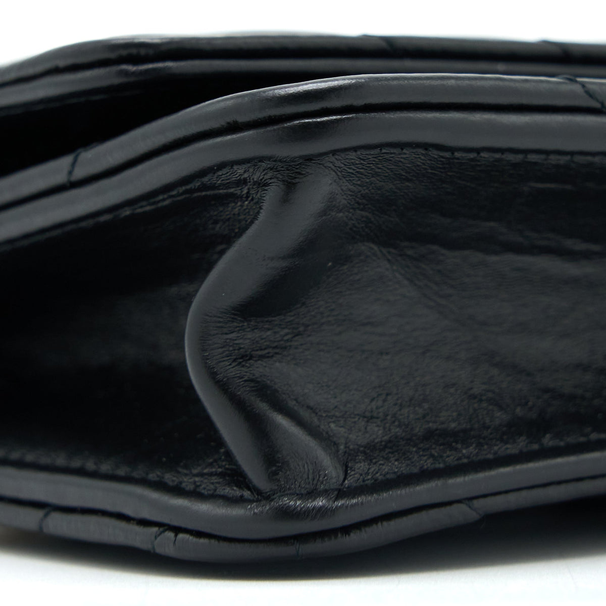 CHANEL 2.55 REISSUE WALLET ON CHAIN CHEVRON AGED CALFSKIN BLACK BRUSHED GHW (MICROCHIP)