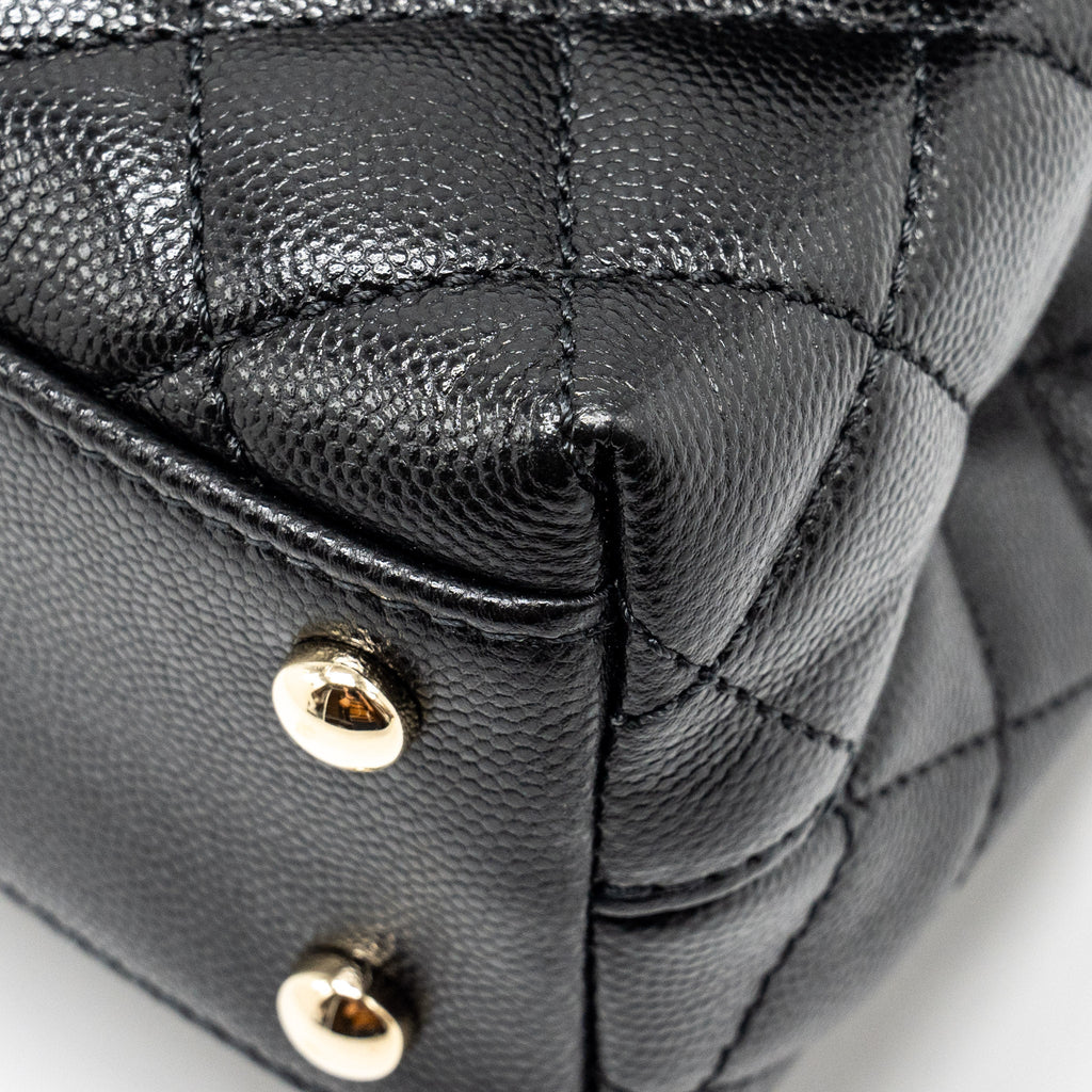 CHANEL SMALL COCO HANDLE WITH LIZARD EMBOSSED HANDLE CAVIAR BLACK LGHW (MICROCHIP)