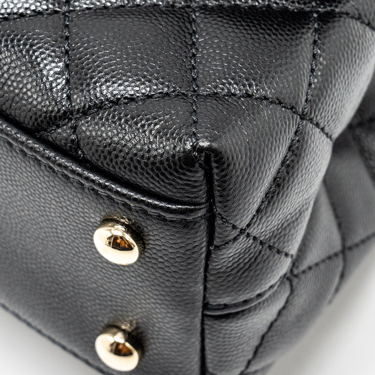 CHANEL SMALL COCO HANDLE WITH LIZARD EMBOSSED HANDLE CAVIAR BLACK LGHW (MICROCHIP)