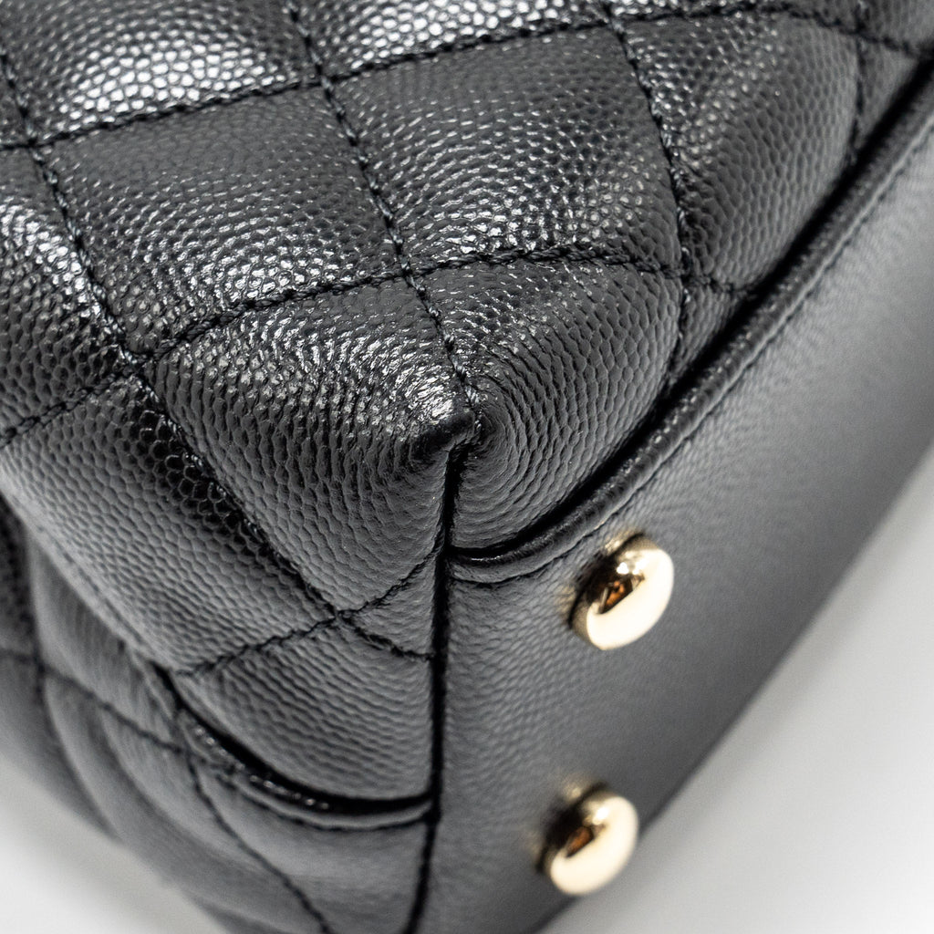 CHANEL SMALL COCO HANDLE WITH LIZARD EMBOSSED HANDLE CAVIAR BLACK LGHW (MICROCHIP)