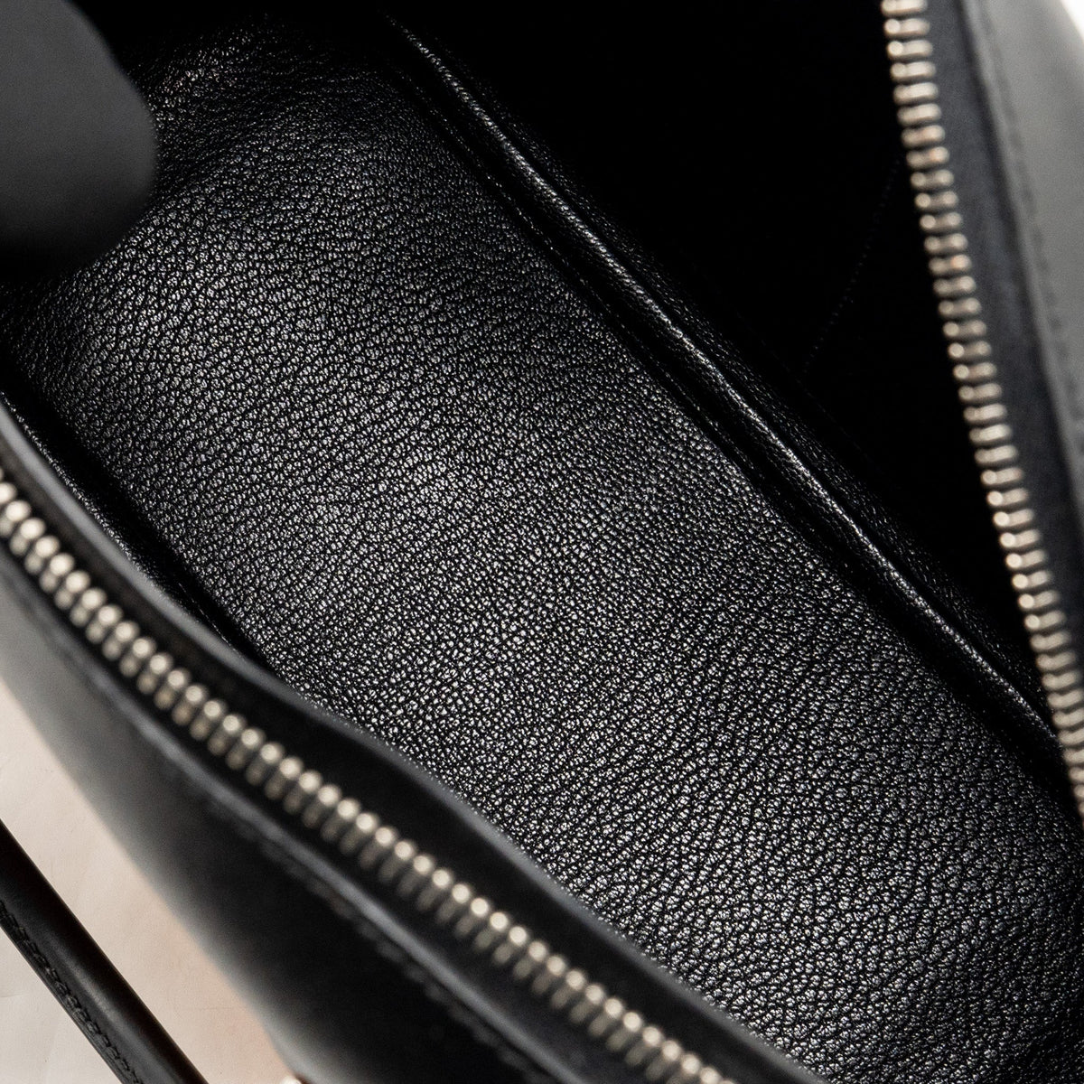 Hermes plume 28 fabric / leather orange / black SHW