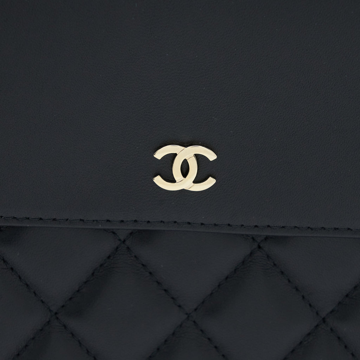 CHANEL QUILTED ZIP AND FLAP POUCH/CLUTCH LARGE MODEL LAMBSKIN BLACK LGHW
