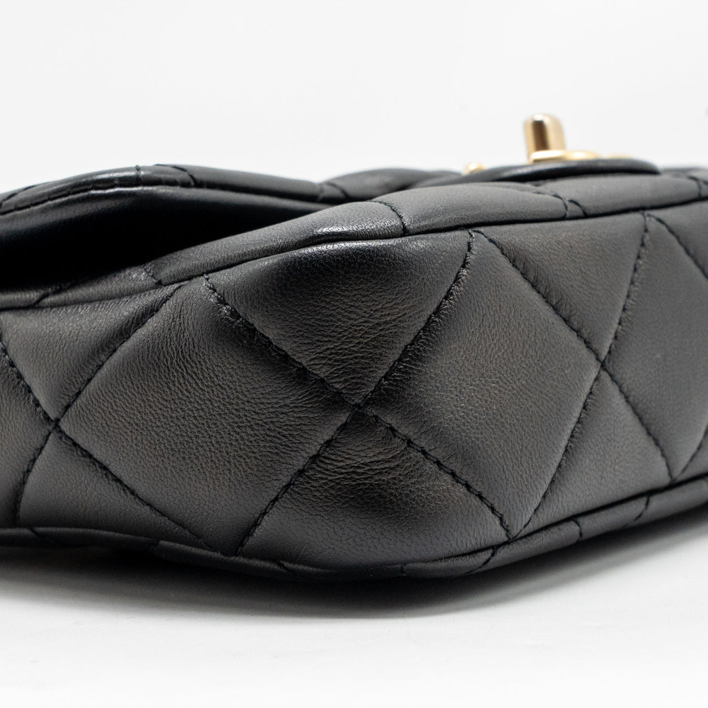 Chanel 23A Detailed Chain CC Flap Bag Lambskin Black GHW (Microchip)