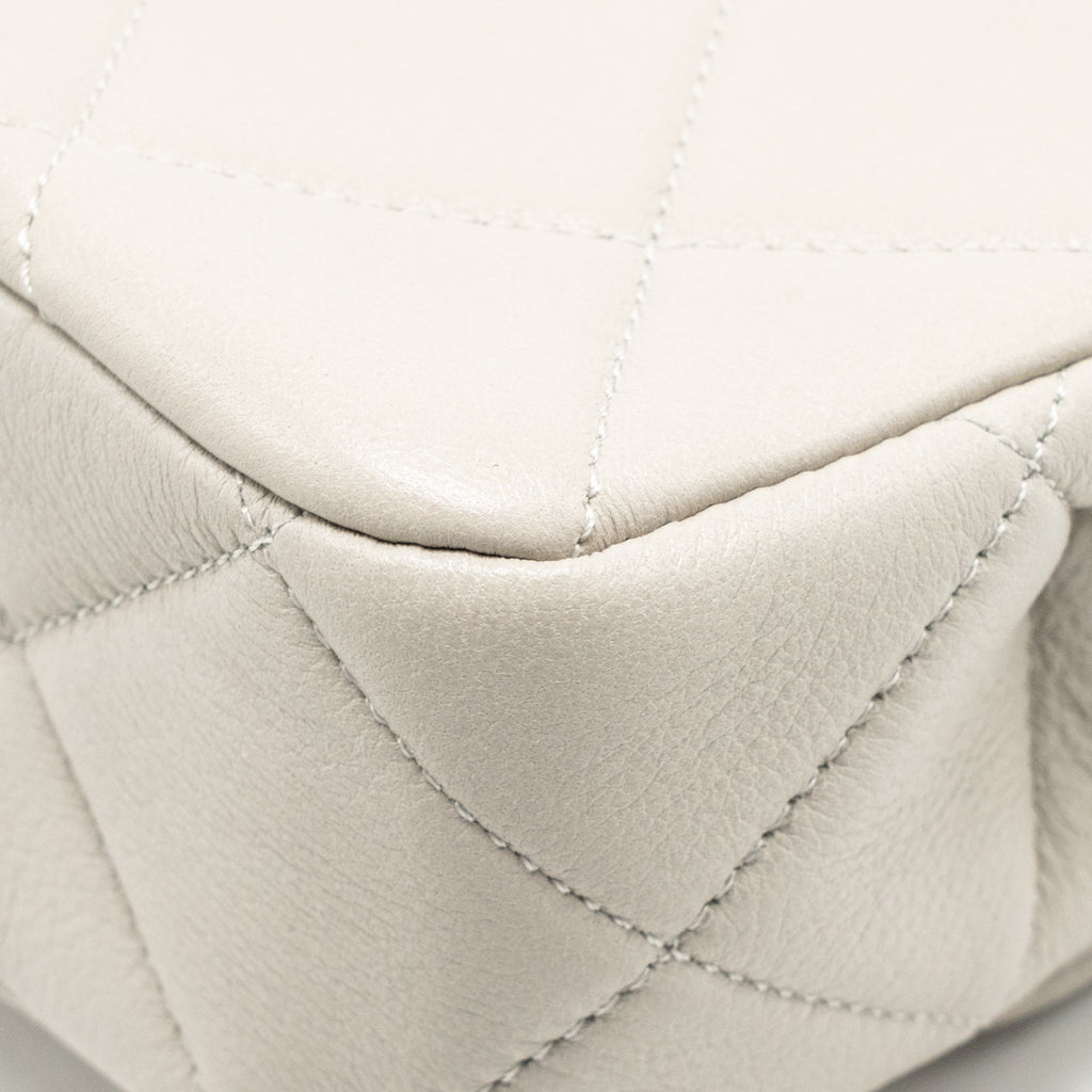 Chanel 24s pearl adjustable chain rectangular flap bag lambskin light grey GHW (microchip)