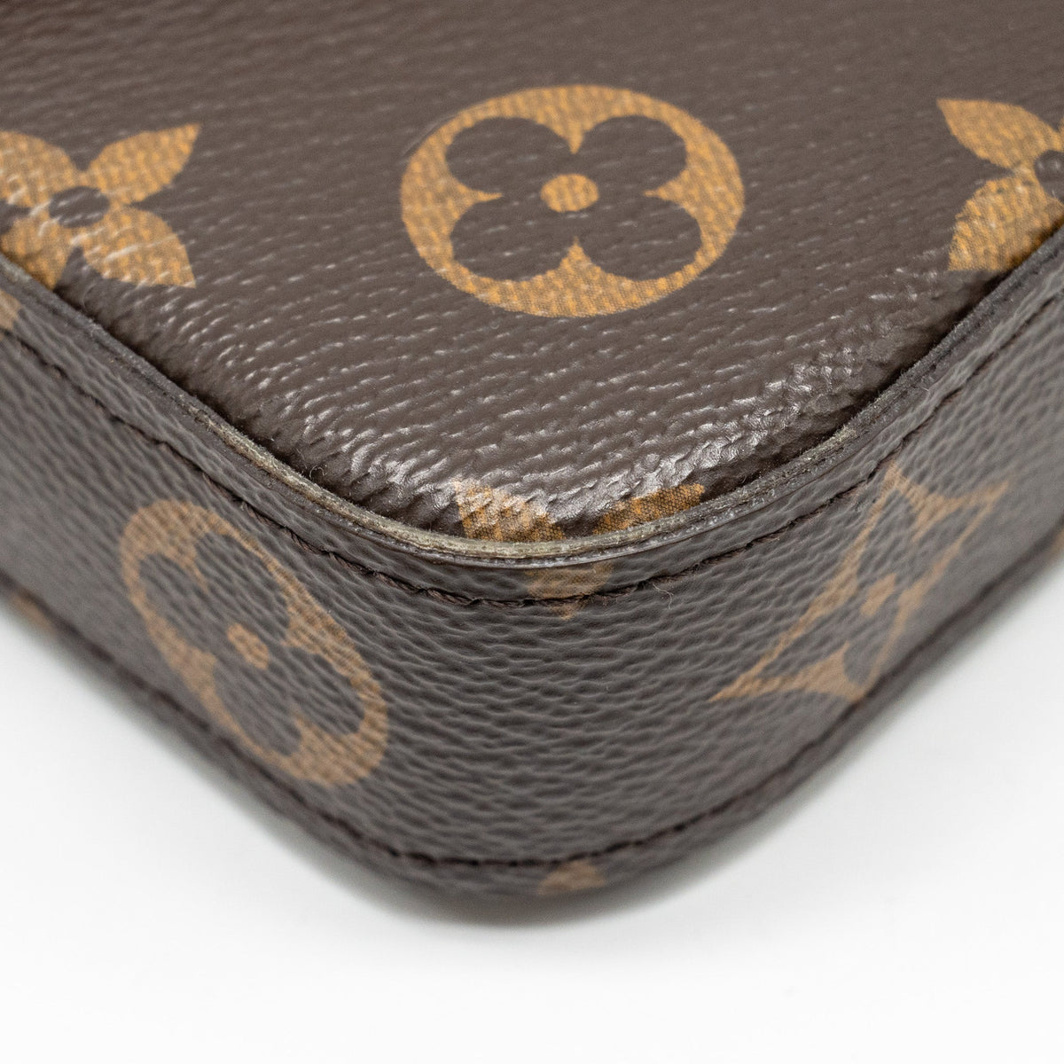 LOUIS VUITTON FELICIE POCHETTE MONOGRAM CANVAS GHW