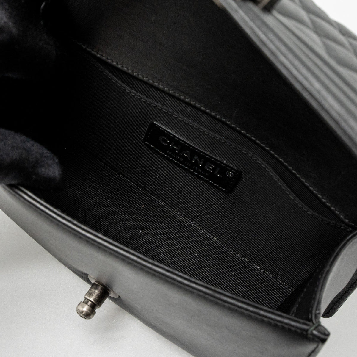 CHANEL SMALL BOY BAG CALFSKIN BLACK RUTHENIUM SILVER HARDWARE