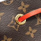 LOUIS VUITTON NEONOE MONOGRAM CANVAS / RED GHW