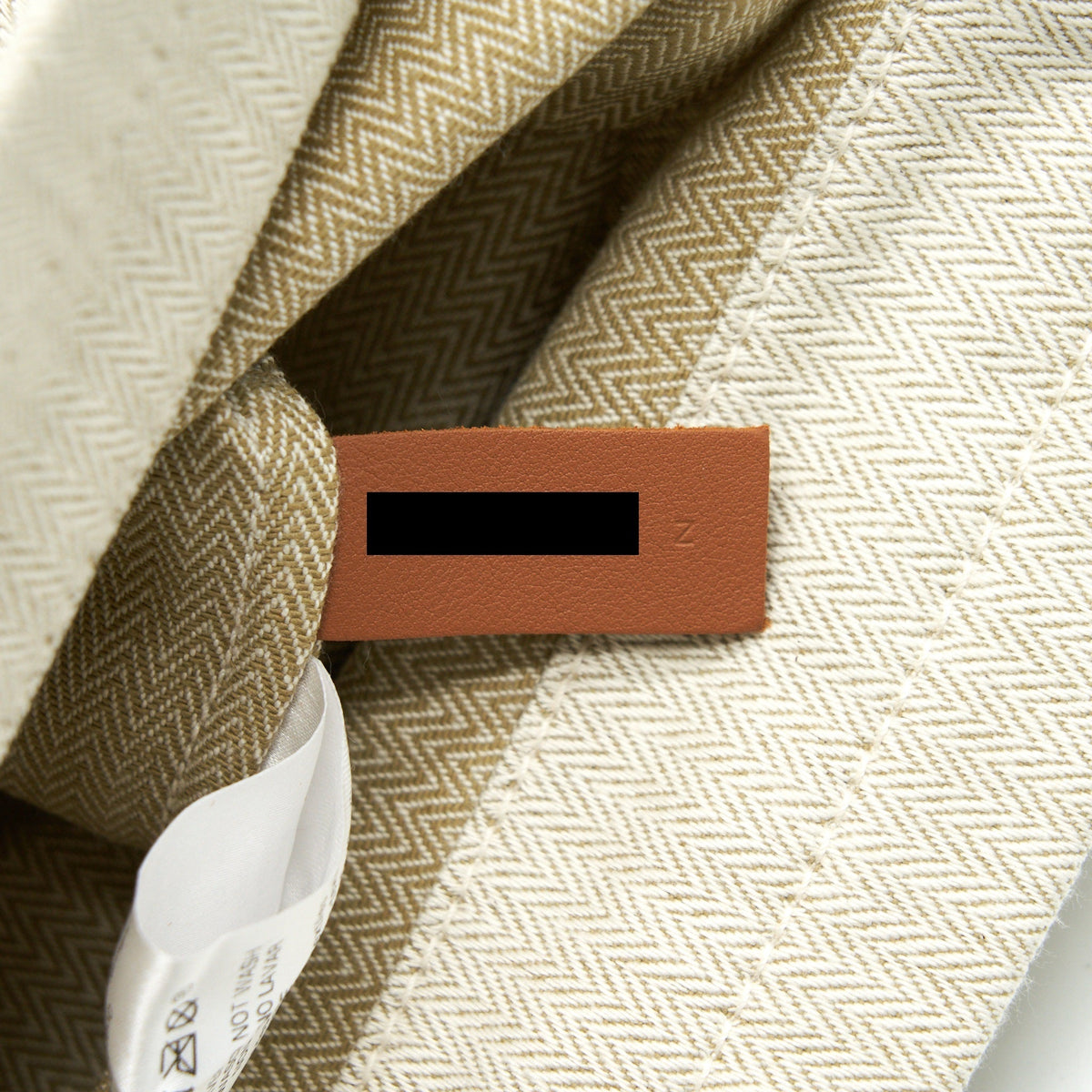 Hermes Aline Grooming Bag Gold/ Craie