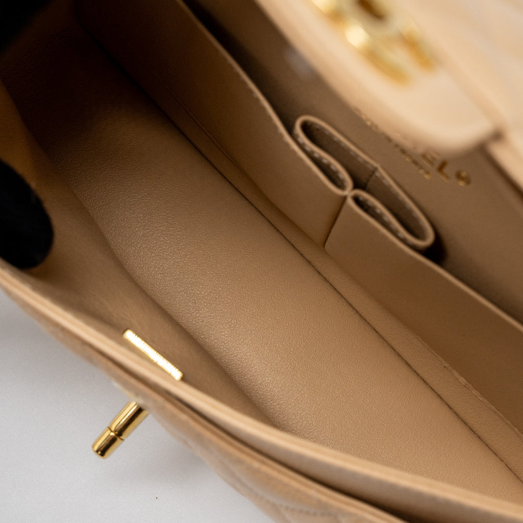 CHANEL MEDIUM CLASSIC DOUBLE FLAP BAG CAVIAR BEIGE GHW (MICROCHIP)