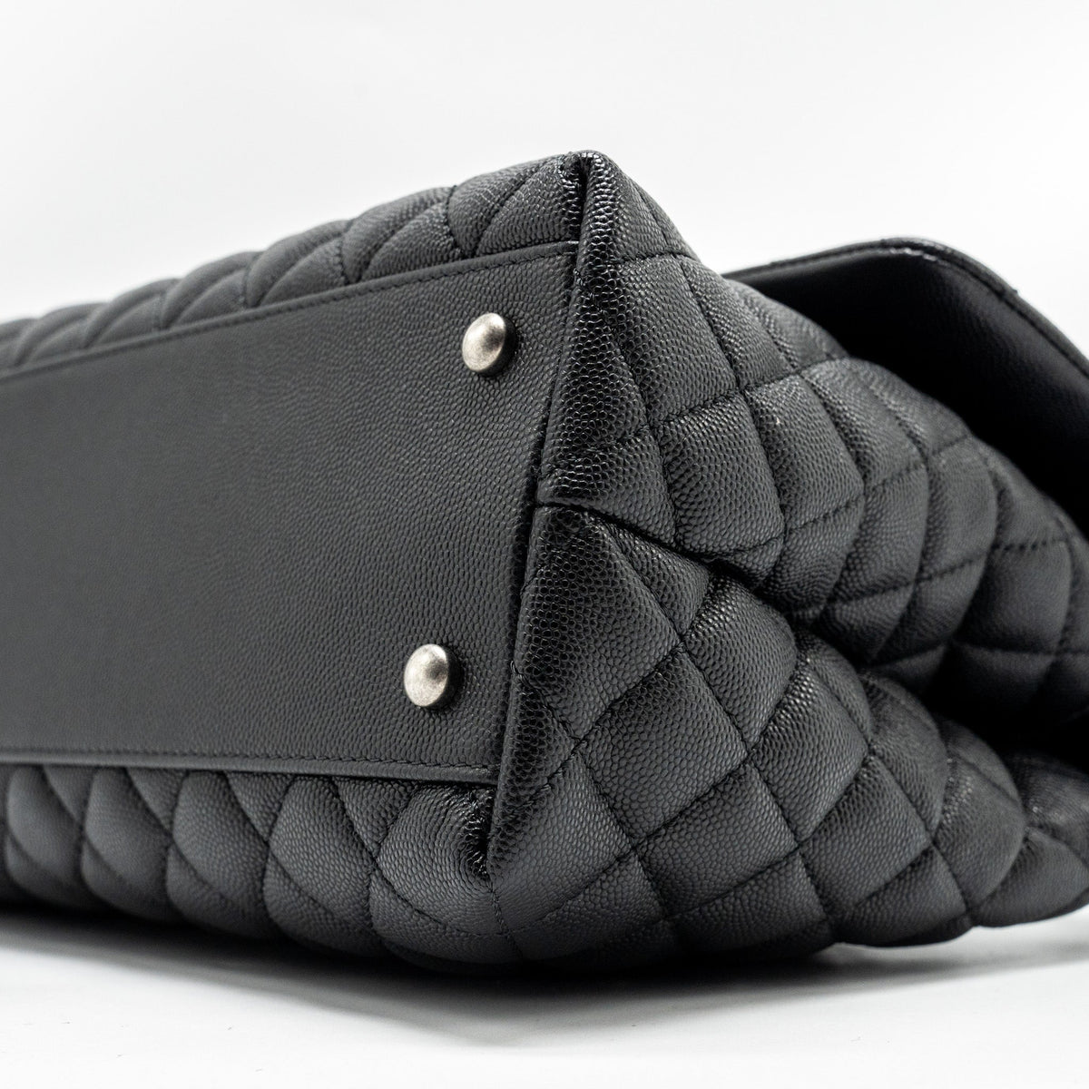 CHANEL LARGE COCO HANDLE CAVIAR BLACK RUTHENIUM HARDWARE