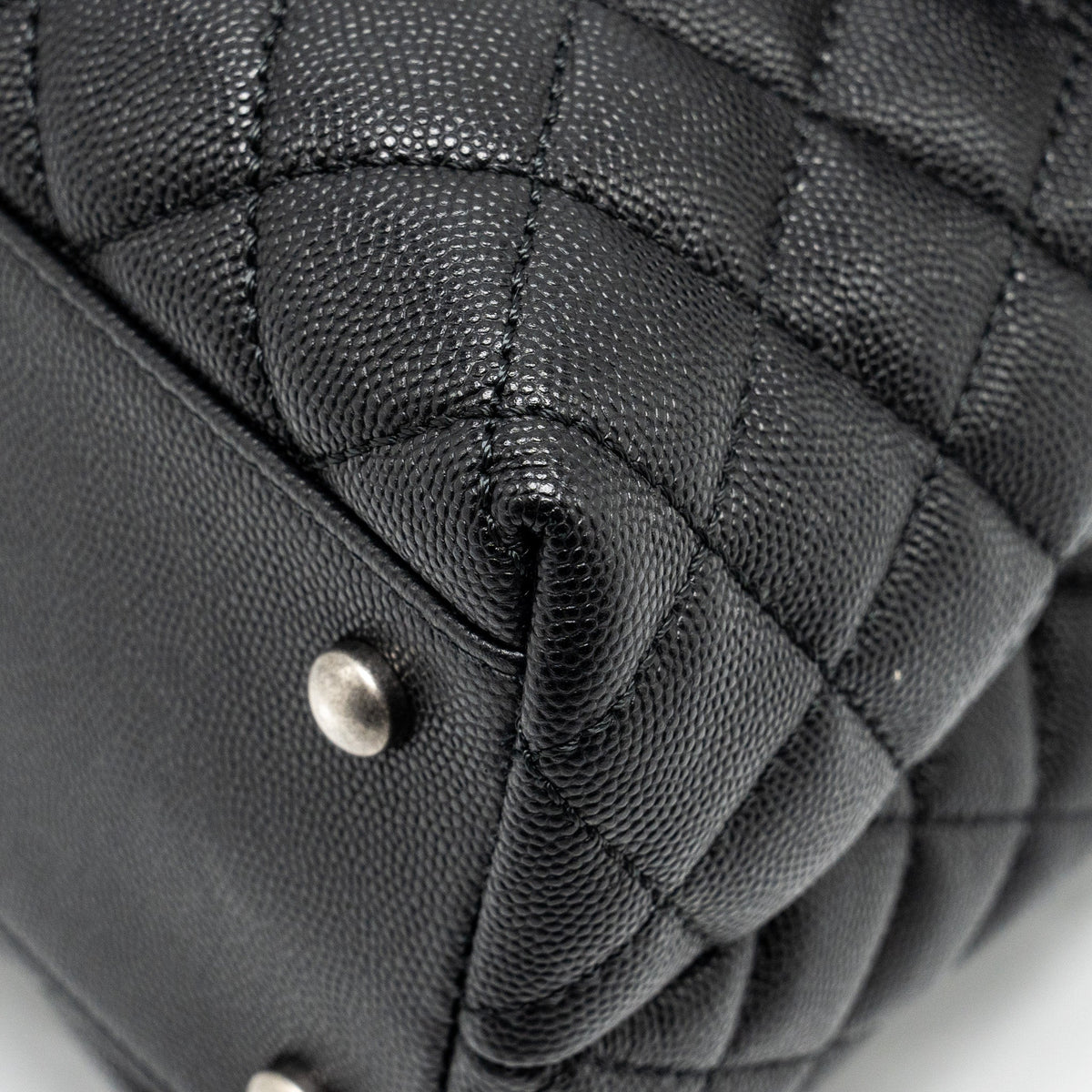 CHANEL LARGE COCO HANDLE CAVIAR BLACK RUTHENIUM HARDWARE