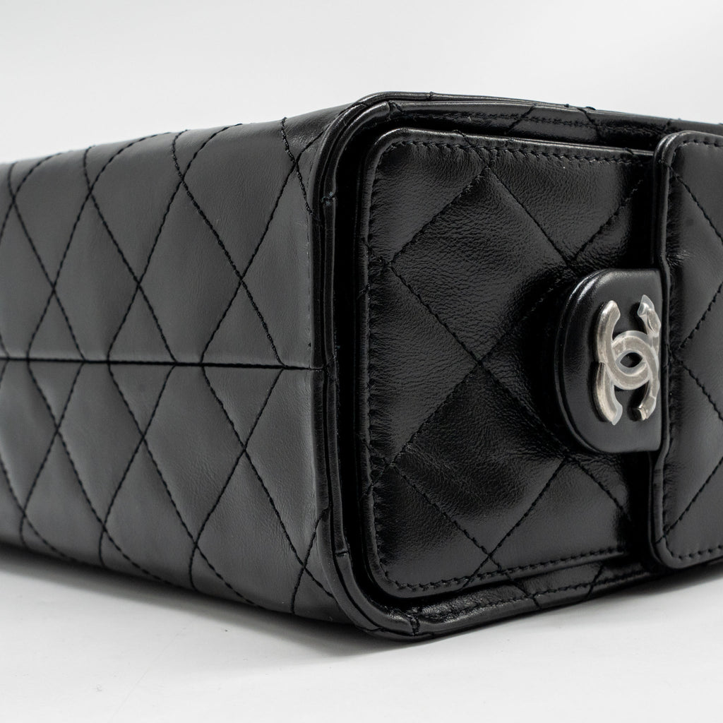 CHANEL MINI 25 BAG AGED CALFSKIN BLACK MULTICOLOUR HARDWARE (MICROCHIP)