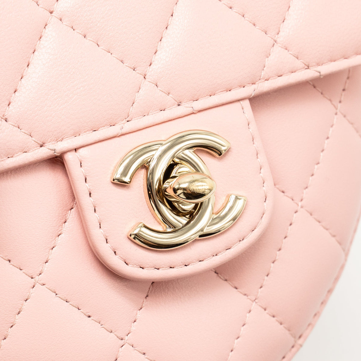 Chanel small heart bag lambskin pink LGHW (microchip)