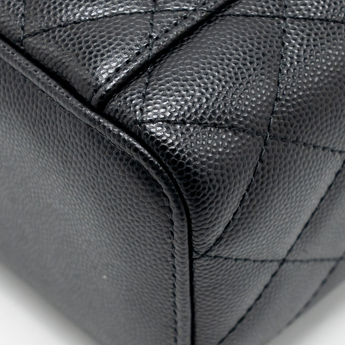 CHANEL LONG VANITY CASE CAVIAR BLACK LGHW