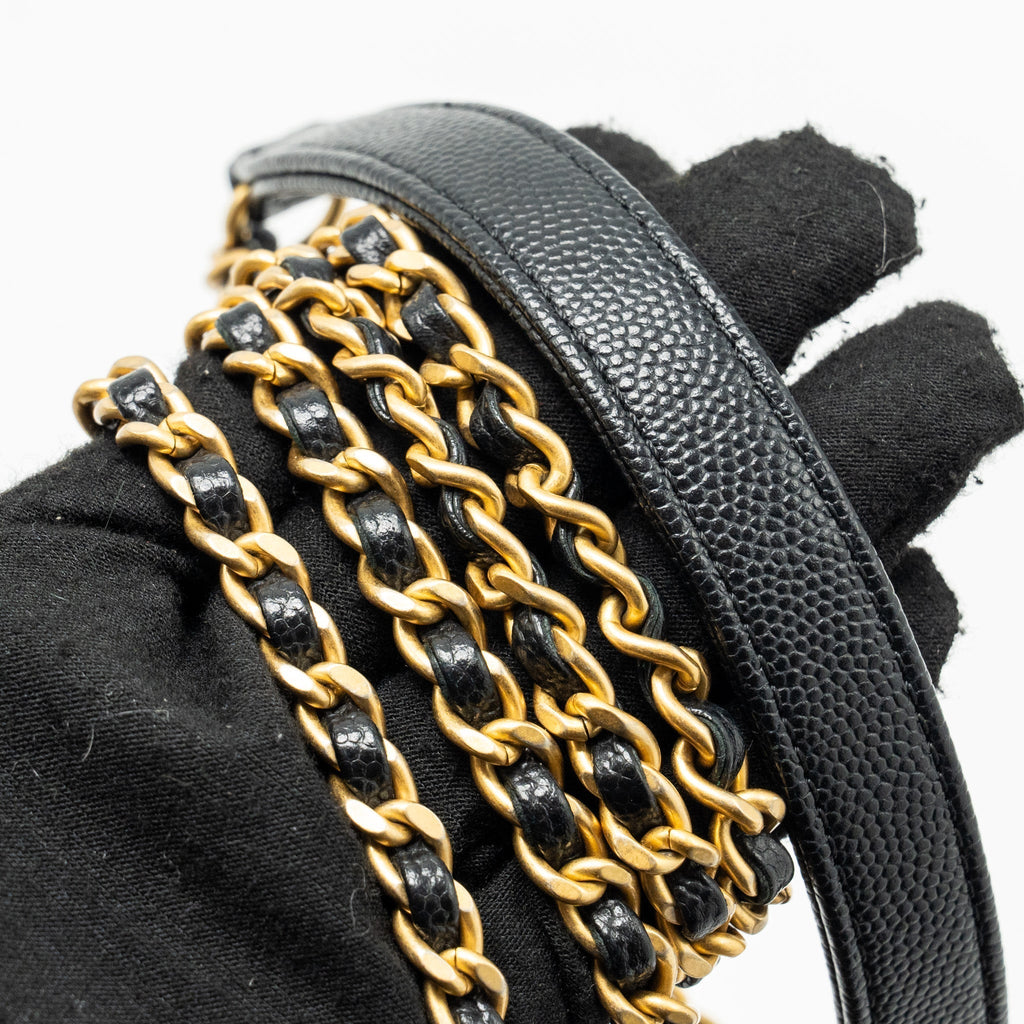 CHANEL FILIGREE VERTICAL VANITY CASE CAVIAR BLACK GHW