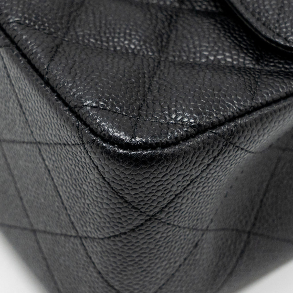 CHANEL JUMBO CLASSIC DOUBLE FLAP BAG CAVIAR BLACK GHW