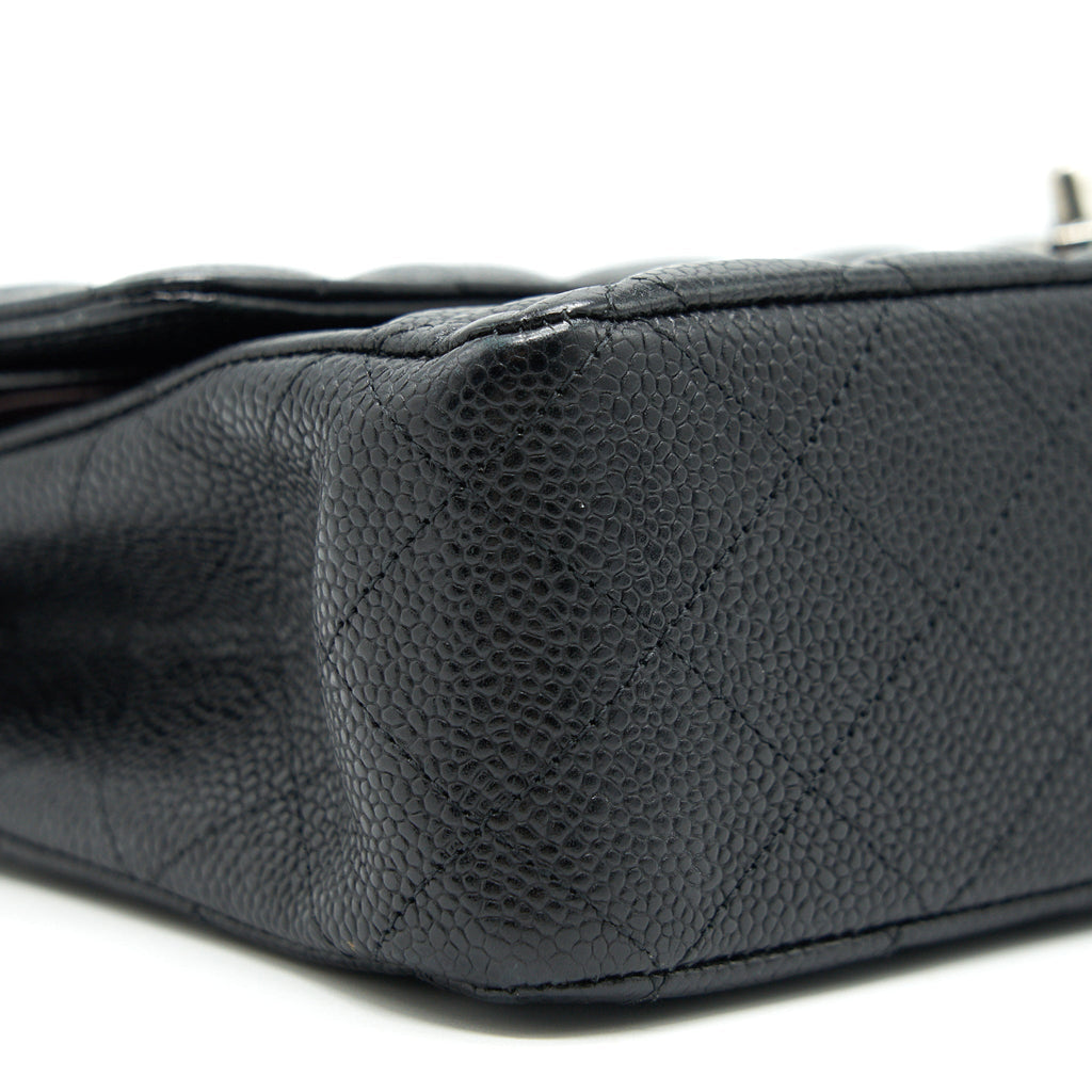 CHANEL MEDIUM CLASSIC DOUBLE FLAP CAVIER SHW