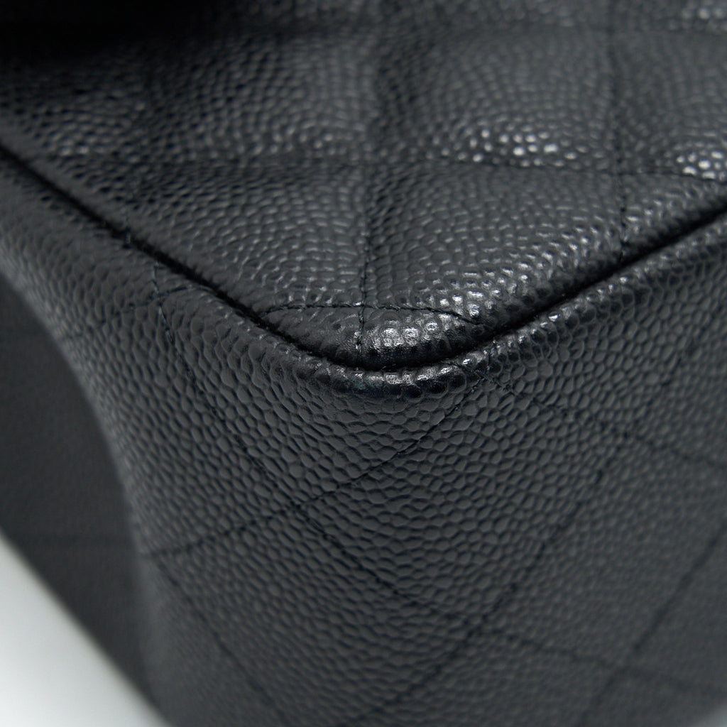 CHANEL JUMBO CLASSIC DOUBLE FLAP CAVIAR BLACK GHW