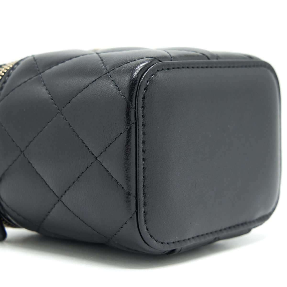 CHANEL SMALL HANDLE VANITY WITH CHAIN  LAMBSKIN BLACK GHW