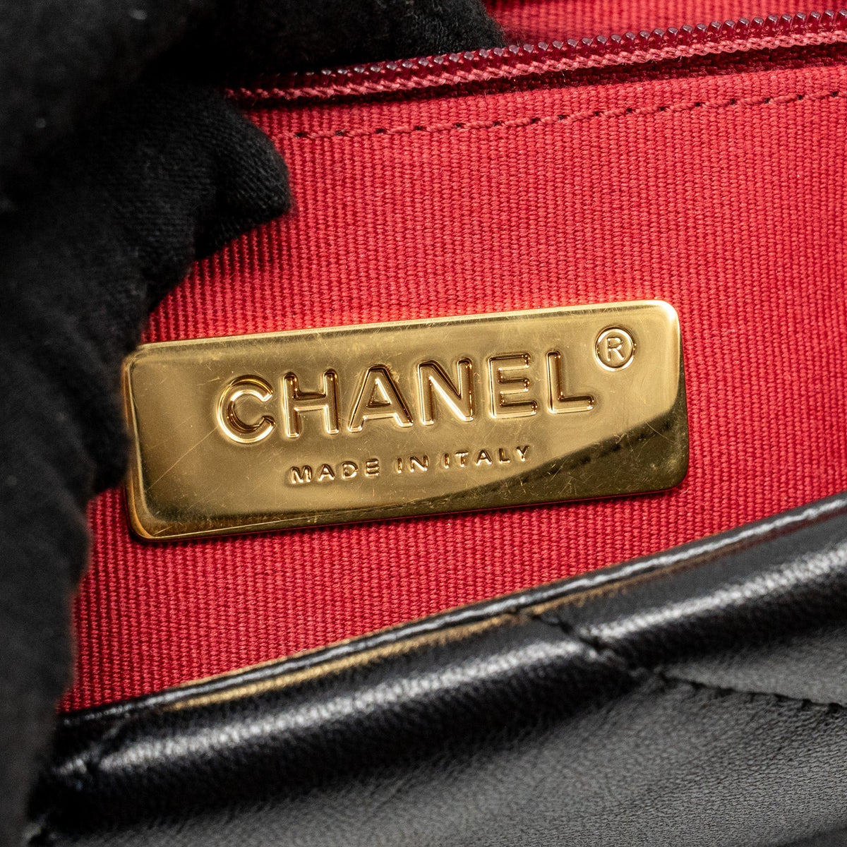 CHANEL SMALL 19 BAG LAMBSKIN BLACK MULTICOLOR HARDWARE (MICROCHIP)