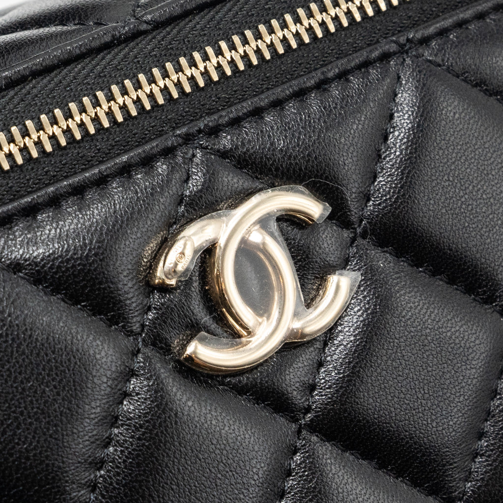 CHANEL TOP HANDLE LONG VANITY CASE LAMBSKIN BLACK LGHW (MICROCHIP)
