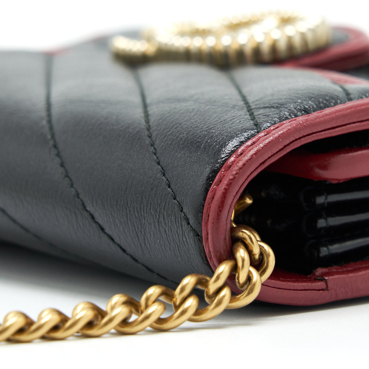 GUCCI GG MARMONT WALLET ON CHAIN BLACK GHW