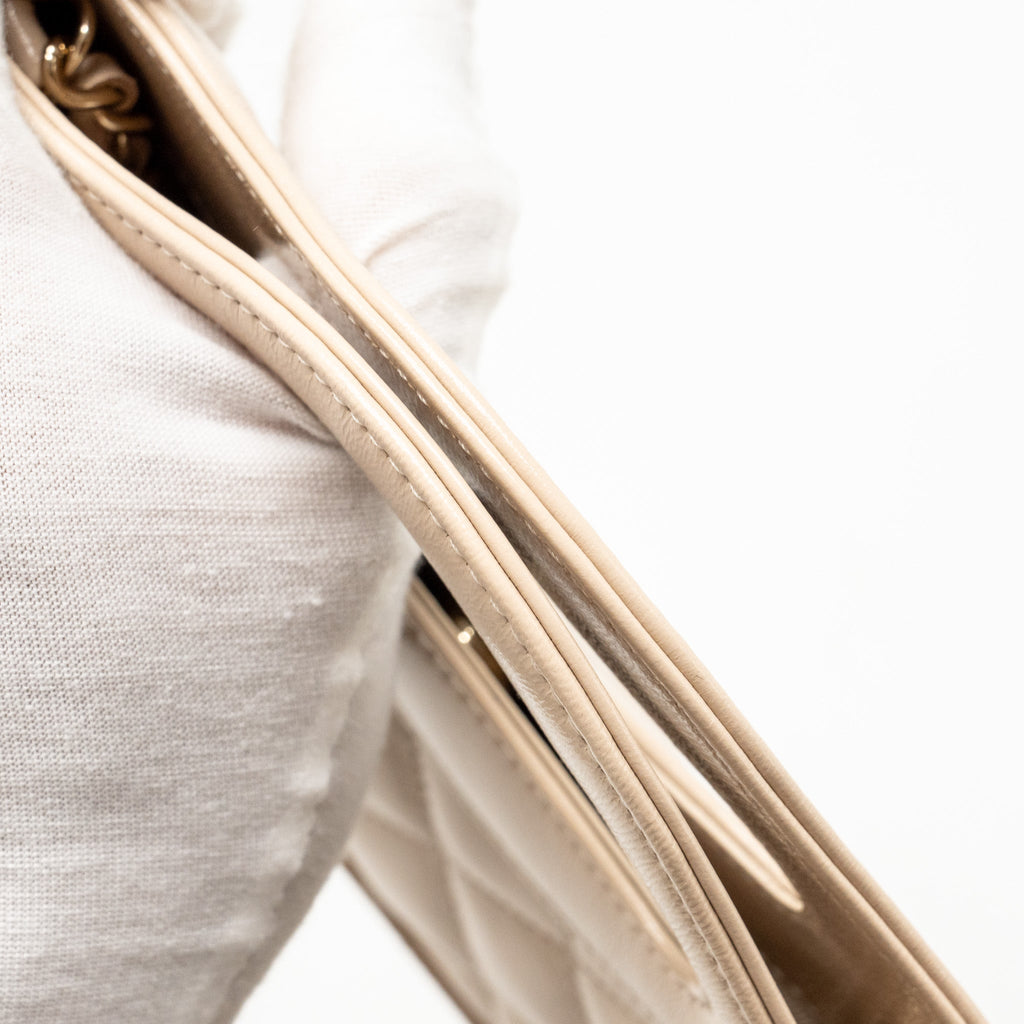 CHANEL MINI 31 CLUTCH WITH CHAIN SHINY LAMBSKIN LIGHT BEIGE LGHW ( MICROCHIP)