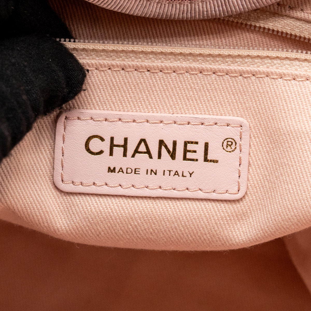 Chanel Large Deauville Tote Shopping Bag Canvas / Calfskin Pink LGHW