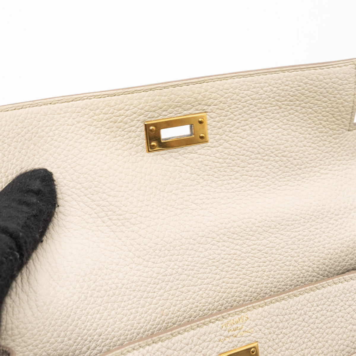 Hermes kelly 25 togo beton GHW with an extra hermes rodeo pm bag charm