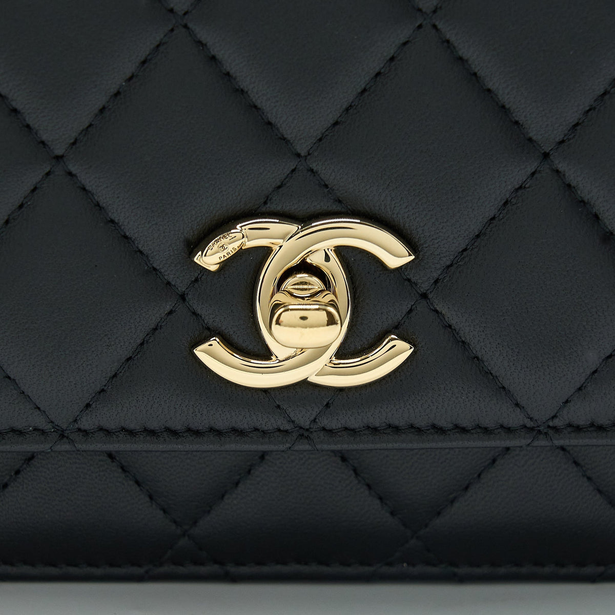CHANEL TRENDY CC WALLET ON CHAIN LAMBSKIN BLACK GHW