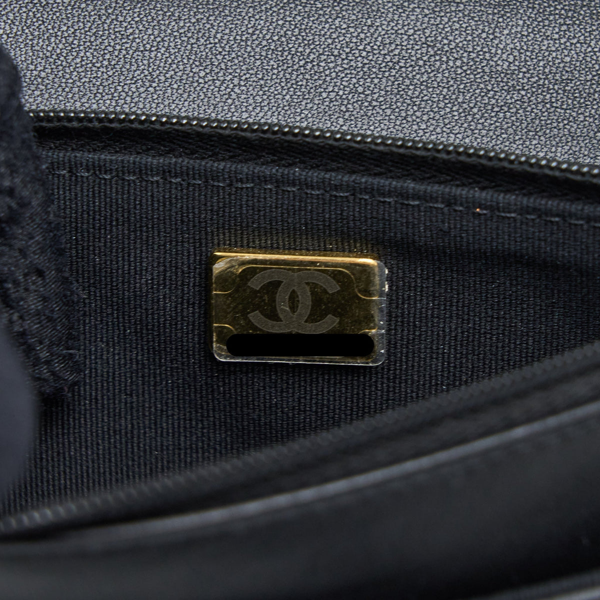 CHANEL DETAILED TOP HANDLE WALLET ON CHAIN LAMBSKIN BLACK BRUSHED GHW (MICROCHIP)