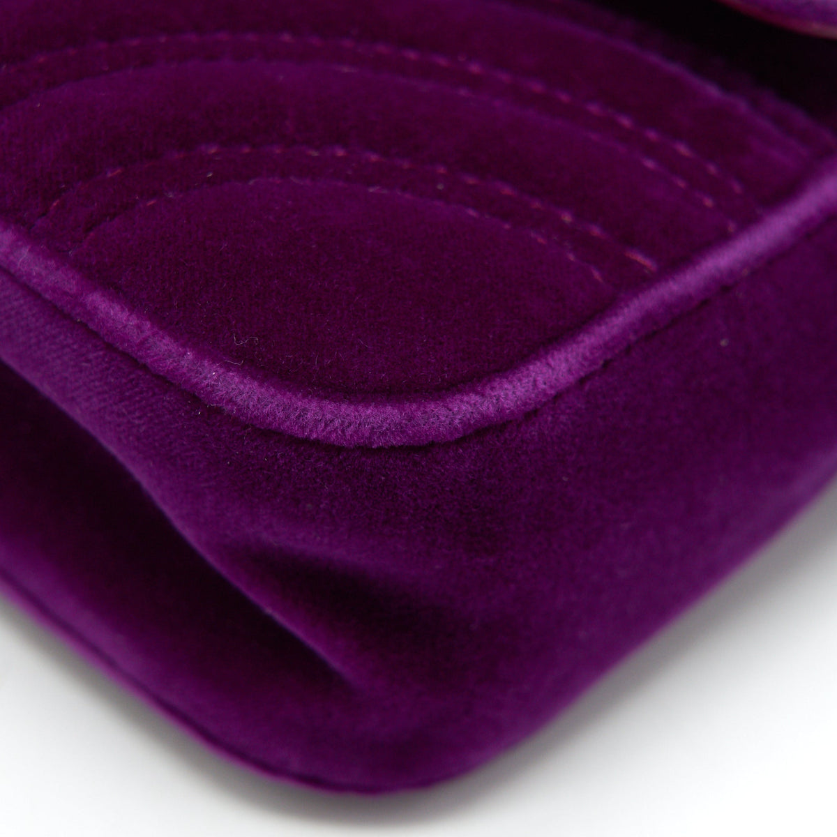 GUCCI MINI MARMONT BAG VELVET PURPLE GHW