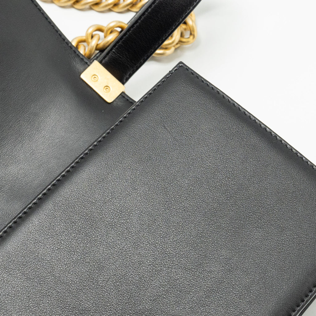 CHANEL MEDIUM BOY BAG CALFSKIN BLACK GHW