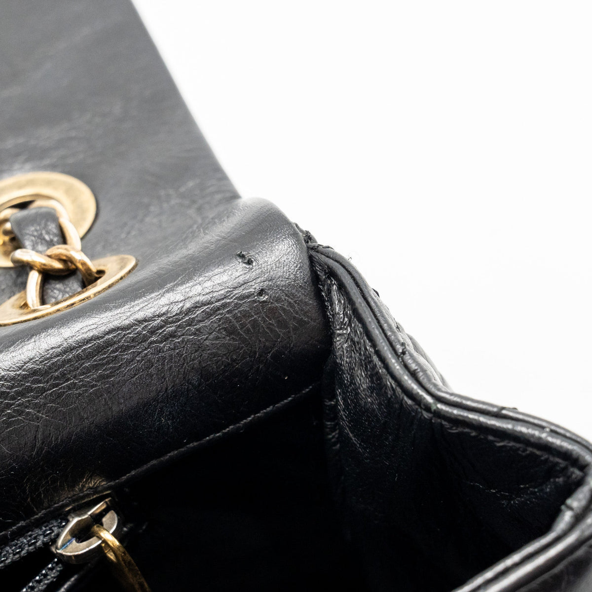CHANEL MEDALLION QUILTED FLAP BAG AGED CALFSKIN BLACK MULTICOLOUR HARDWARE