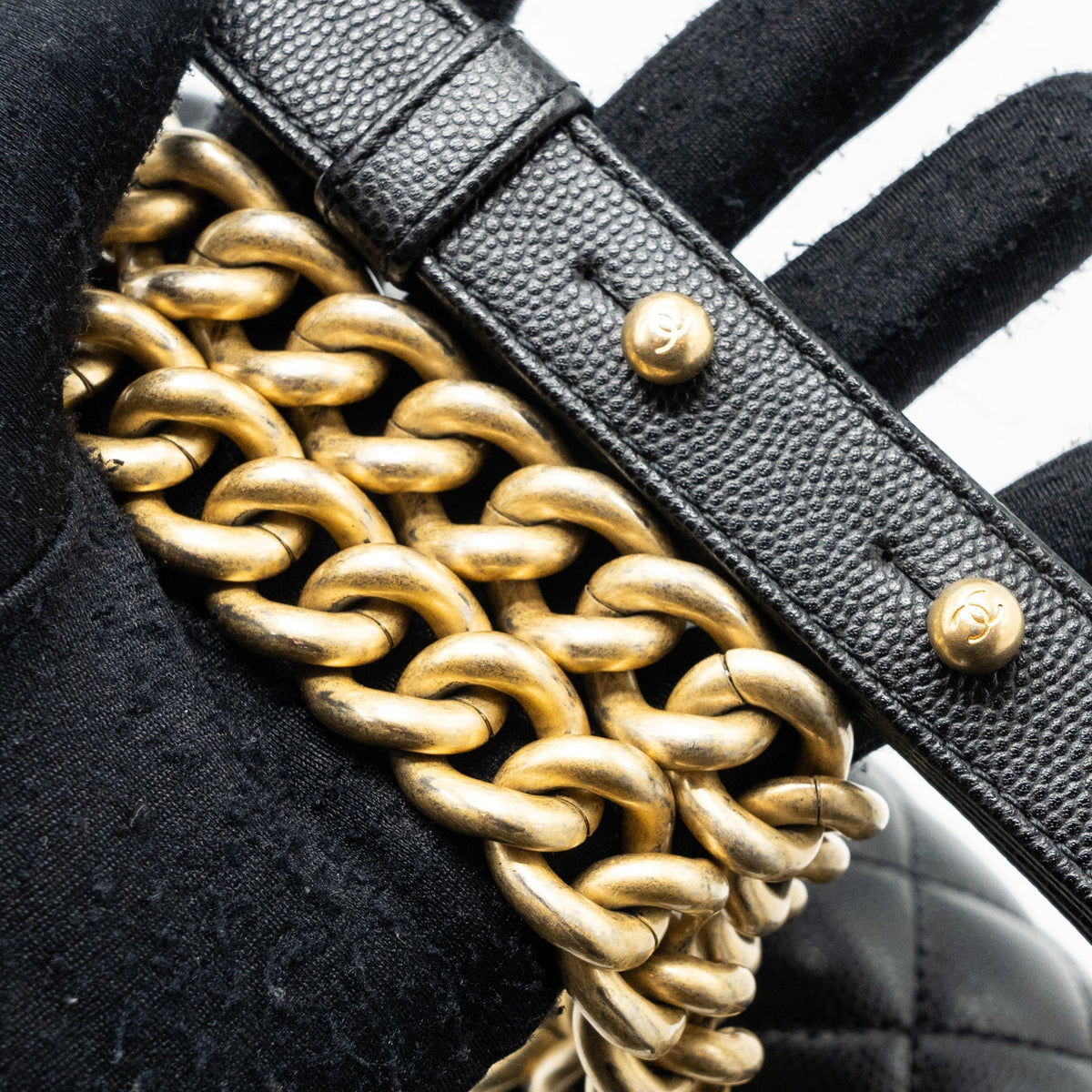 CHANEL MEDIUM CLASSIC BOY BAG CAVIAR BLACK GHW (MICROCHIP)
