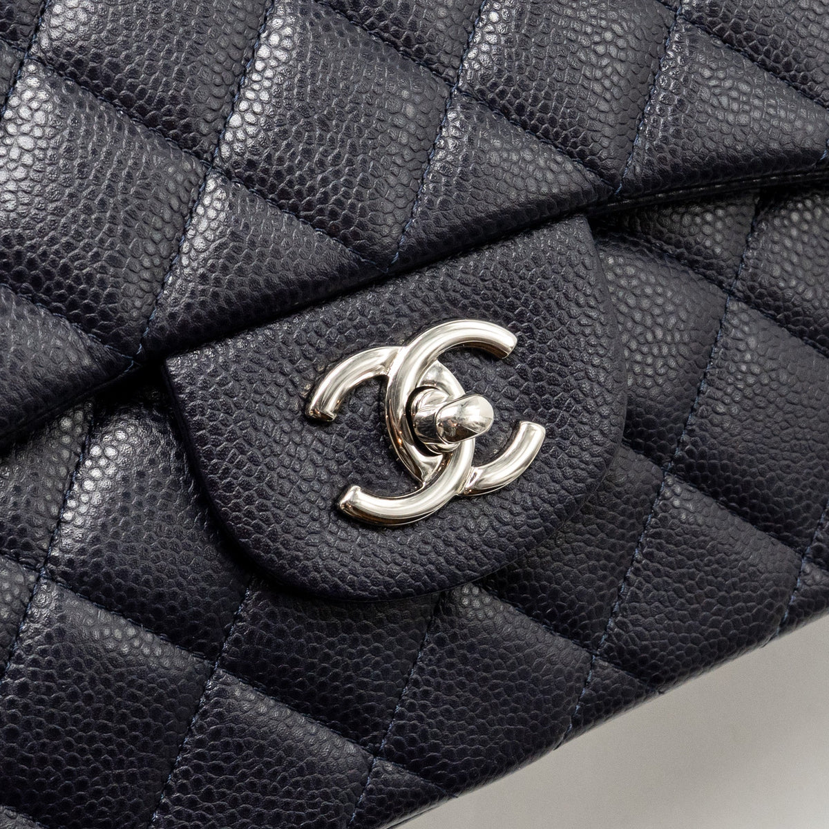 CHANEL JUMBO CLASSIC DOUBLE FLAP BAG CAVIAR DARK BLUE SHW