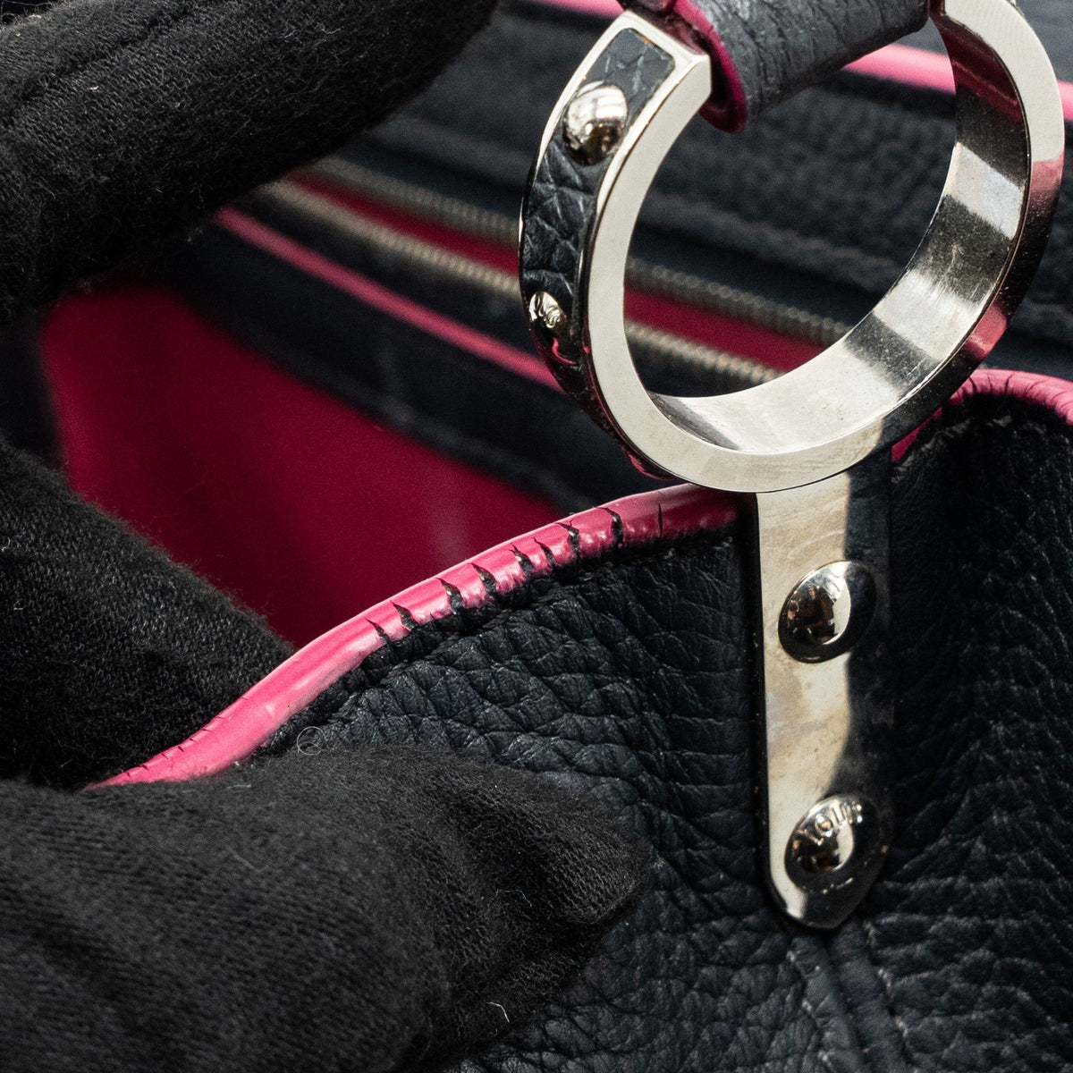 LOUIS VUITTON CAPUCINES BB TAURILLON NAVY SHW