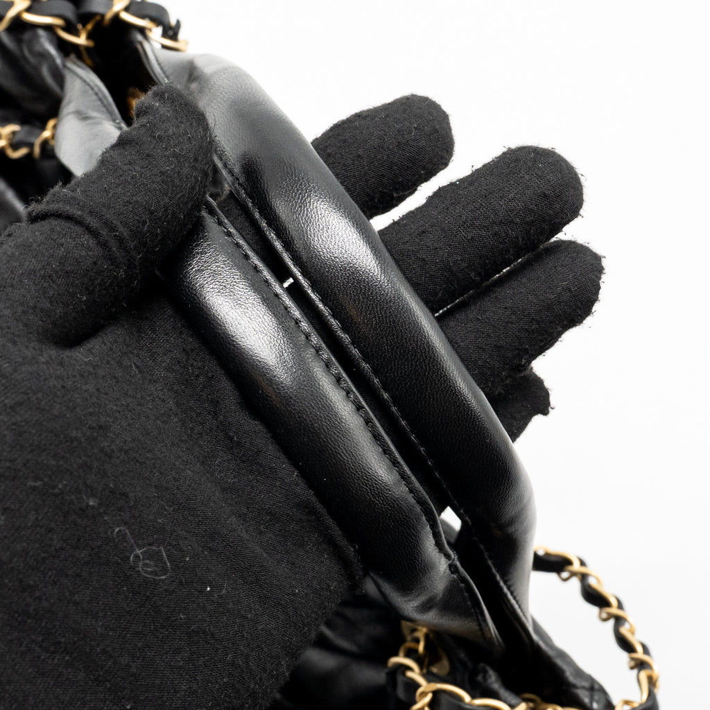 Chanel 25k Medium Bow Bag Lambskin Black GHW (microchip)