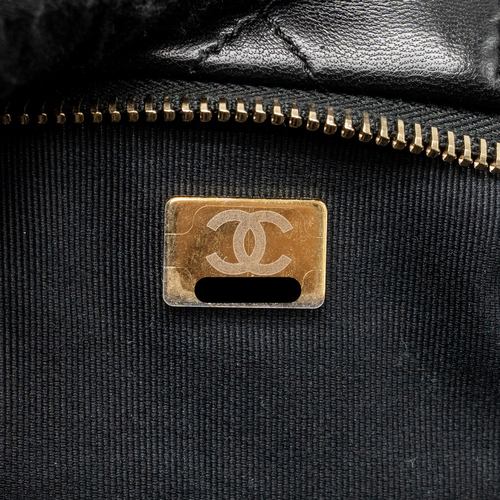 Chanel 25k Medium Bow Bag Lambskin Black GHW (microchip)