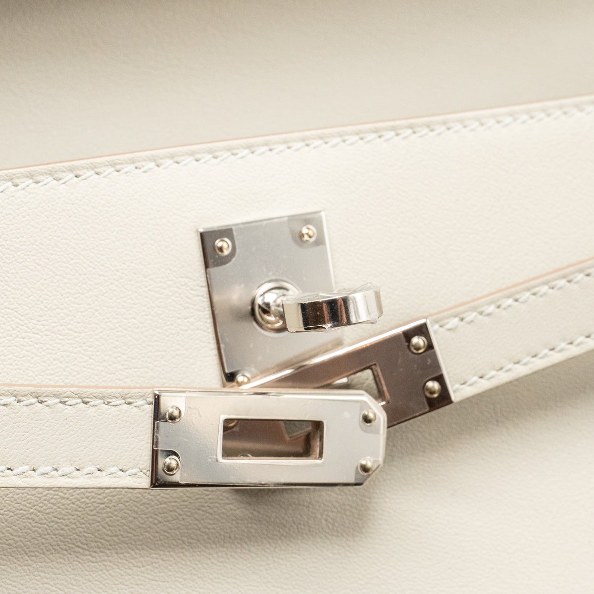 Hermes Kelly Pochette swift gris perle SHW