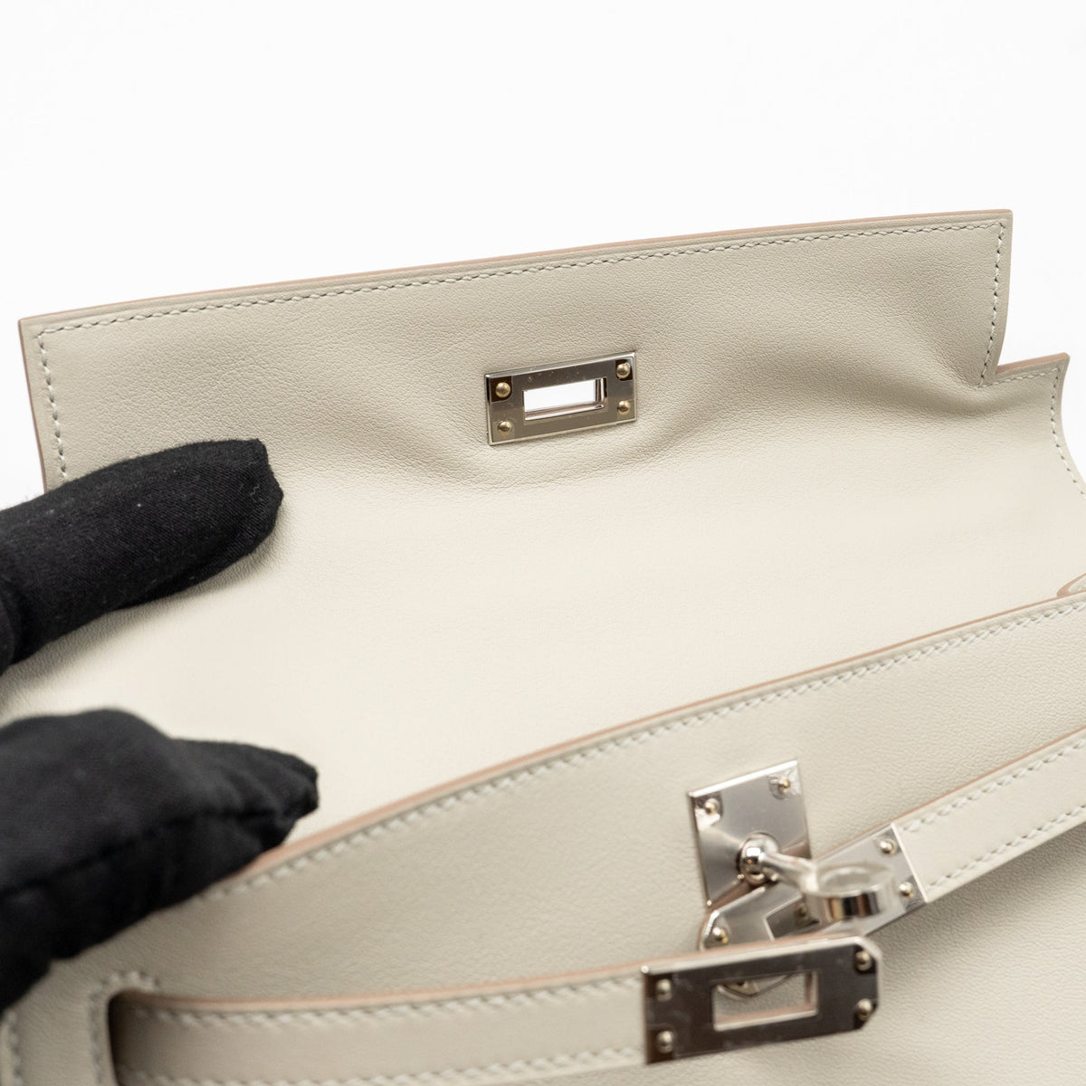Hermes Kelly Pochette swift gris perle SHW