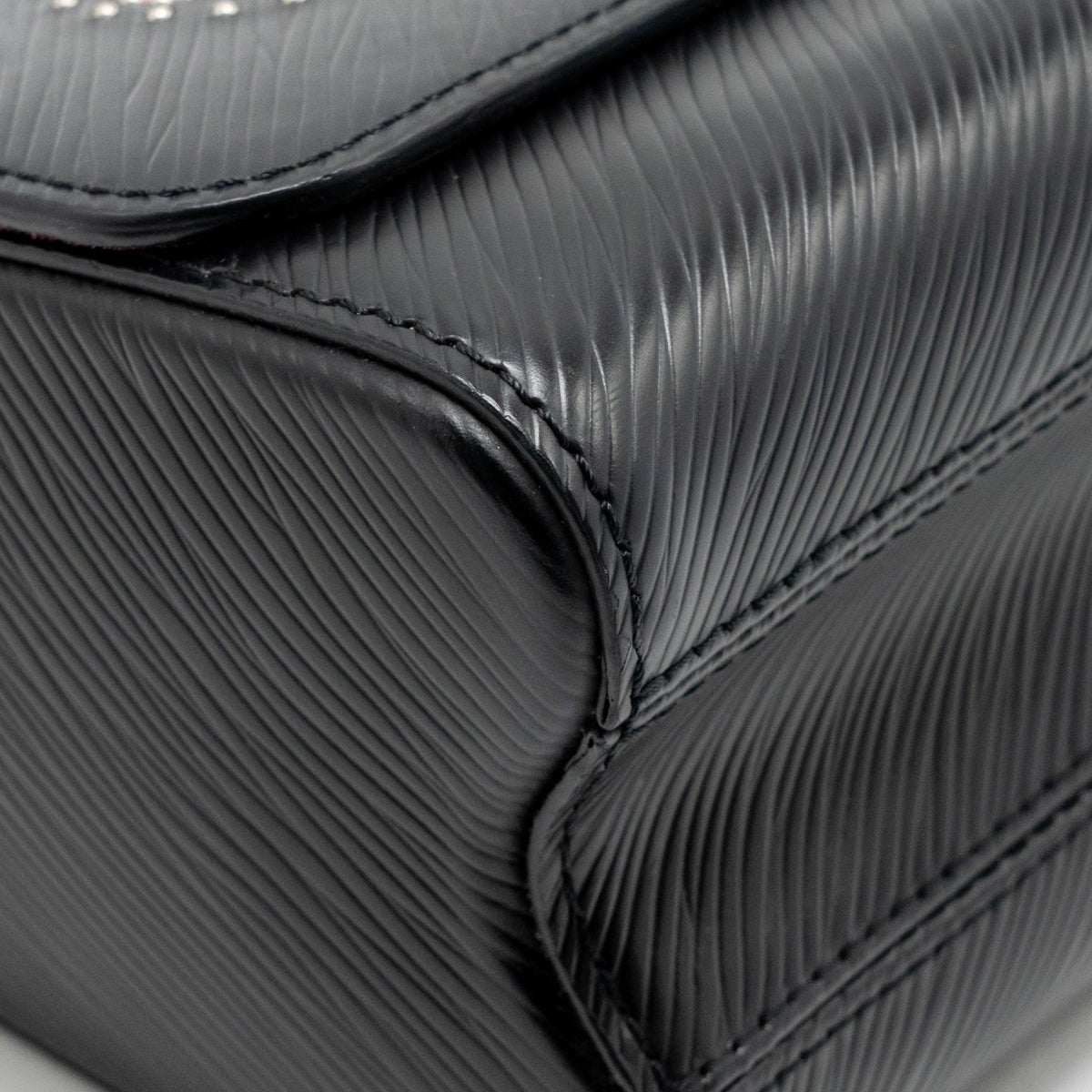 Louis Vuitton Twist MM Limited Edition Flowers Epi Leather Black SHW