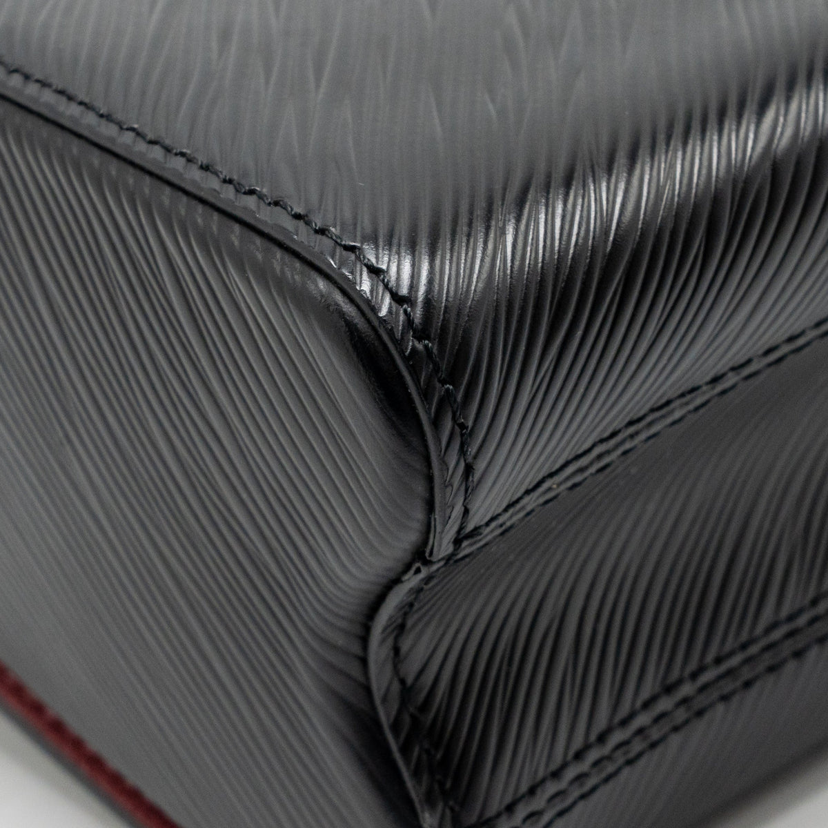 Louis Vuitton Twist MM Limited Edition Flowers Epi Leather Black SHW