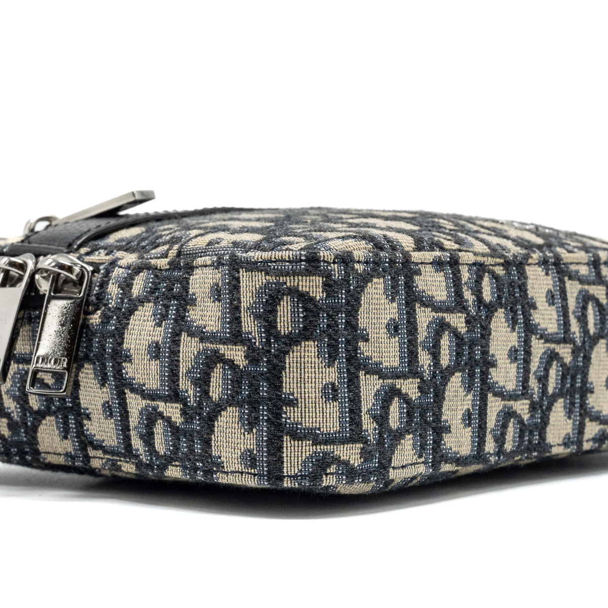 DIOR SAFARI BAG WITH STRAP BLACK OBLIQUE JACQUARD SHW
