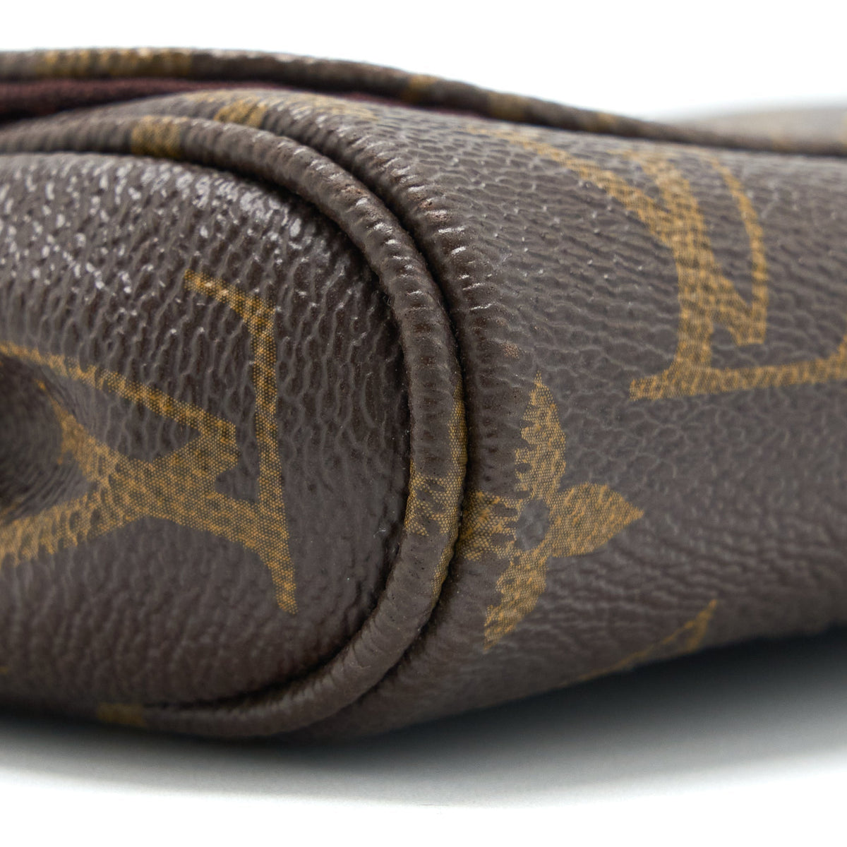 LOUIS VUITTON FAVOURITE PM MONOGRAM CANVAS GHW