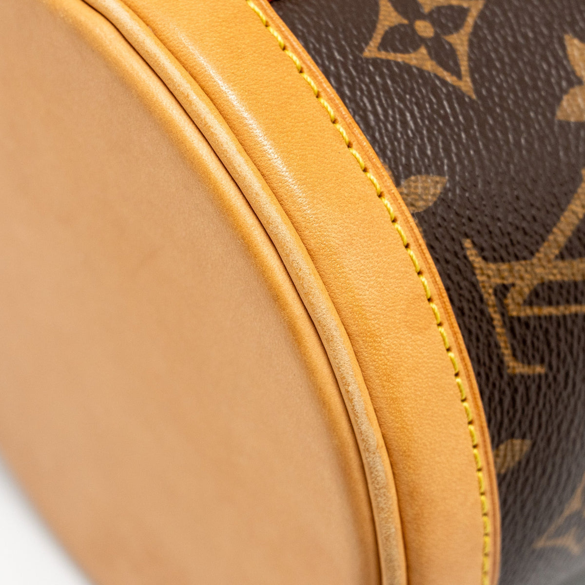 LOUIS VUITTON DUFFLE BAG MONOGRAM CANVAS GHW