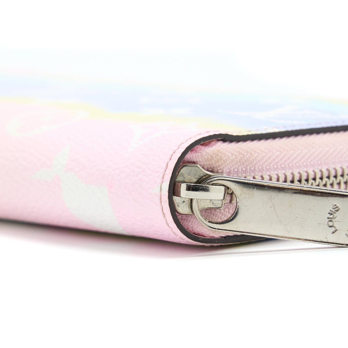 LOUIS VUITTON ESCALE PASTEL ZIPPY LONG WALLET SHW