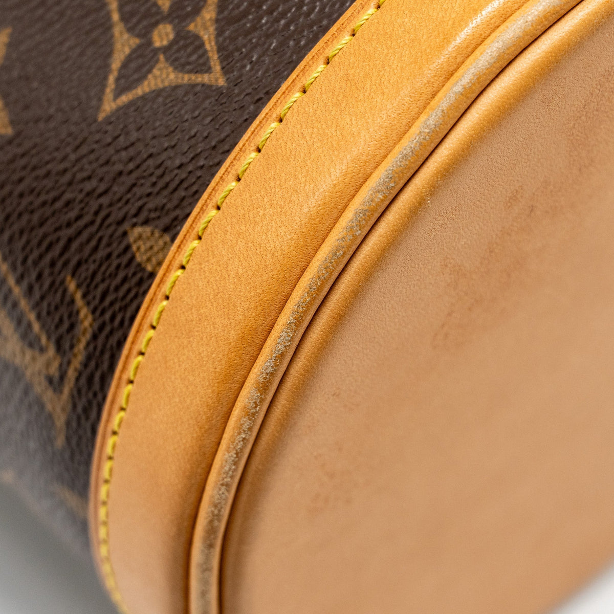 LOUIS VUITTON DUFFLE BAG MONOGRAM CANVAS GHW