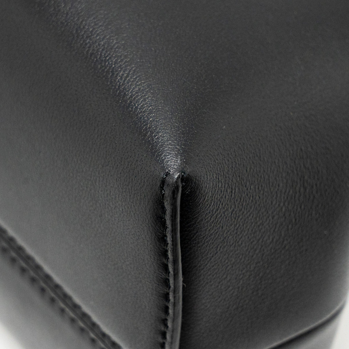FENDI MEDIUM FENDI FIRST BAG NAPPA BLACK GHW